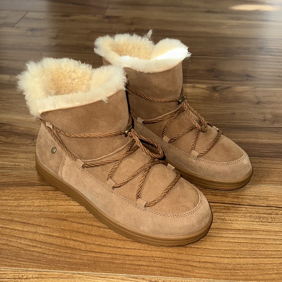 Abeo Izzy Tan Boots - Picture 1 of 5